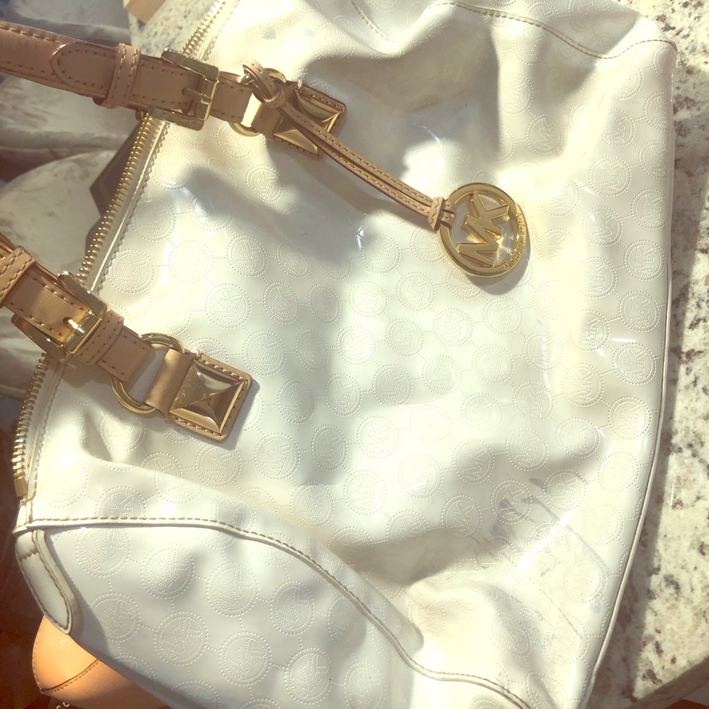 White Michael Kors arm bag!